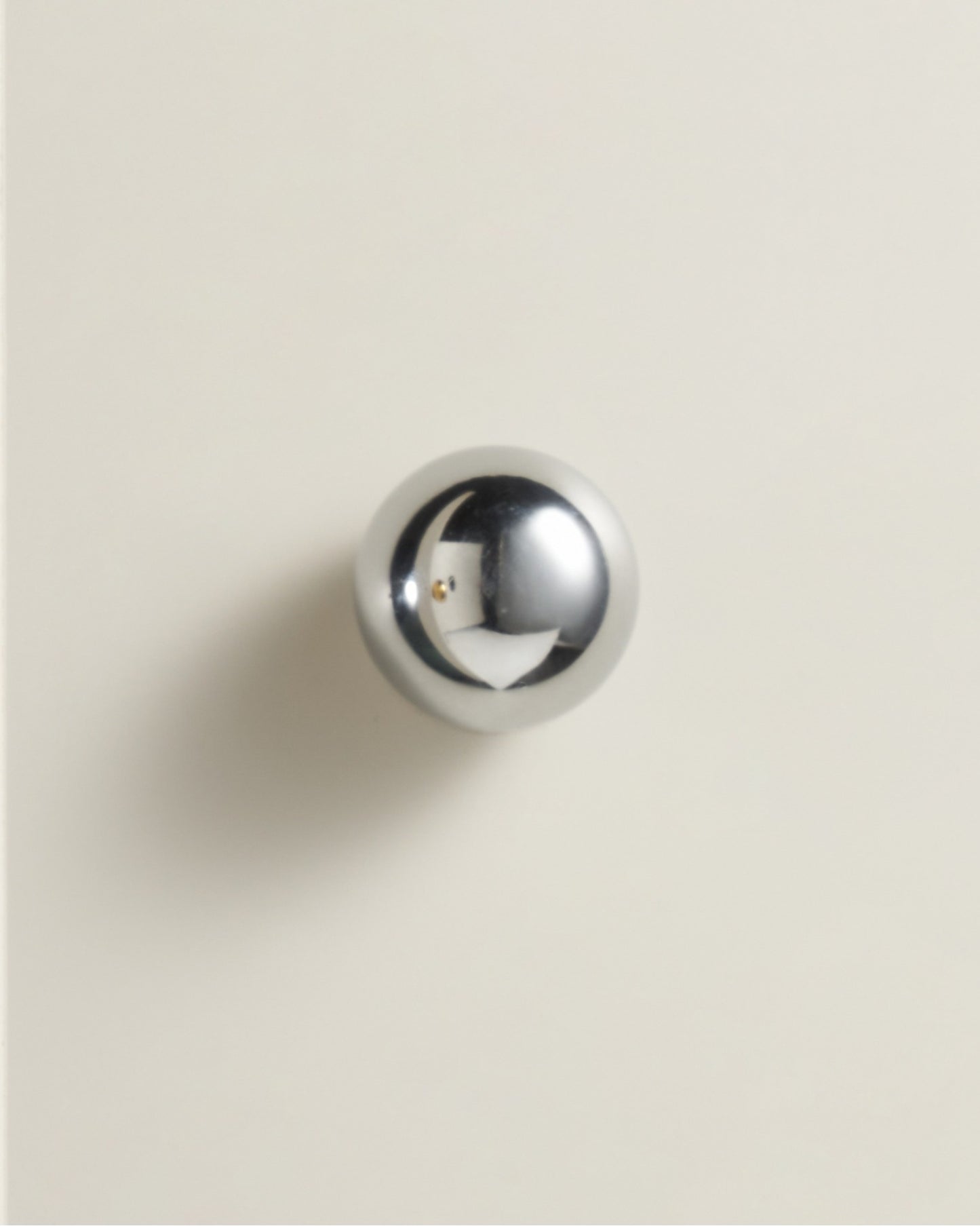 WINDSOR SPHERE CABINET KNOB