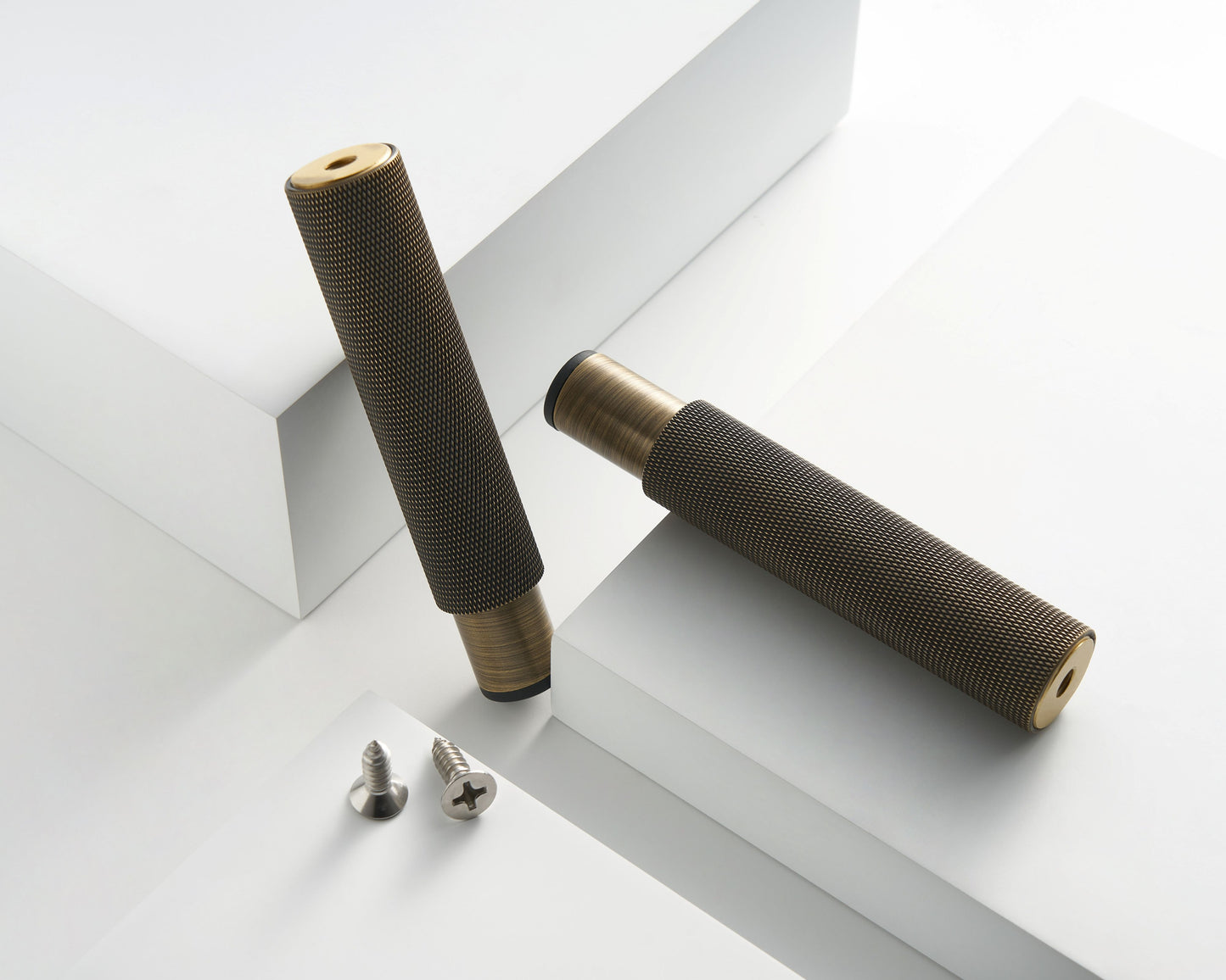SOHO KNURLED FURNITURE LEG IN ANTIQUE BRASS (PAIR)