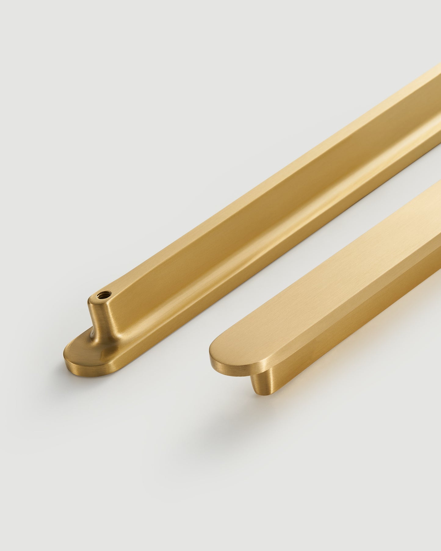 ASHBURY ROUNDED CAPSULE CABINET PULL