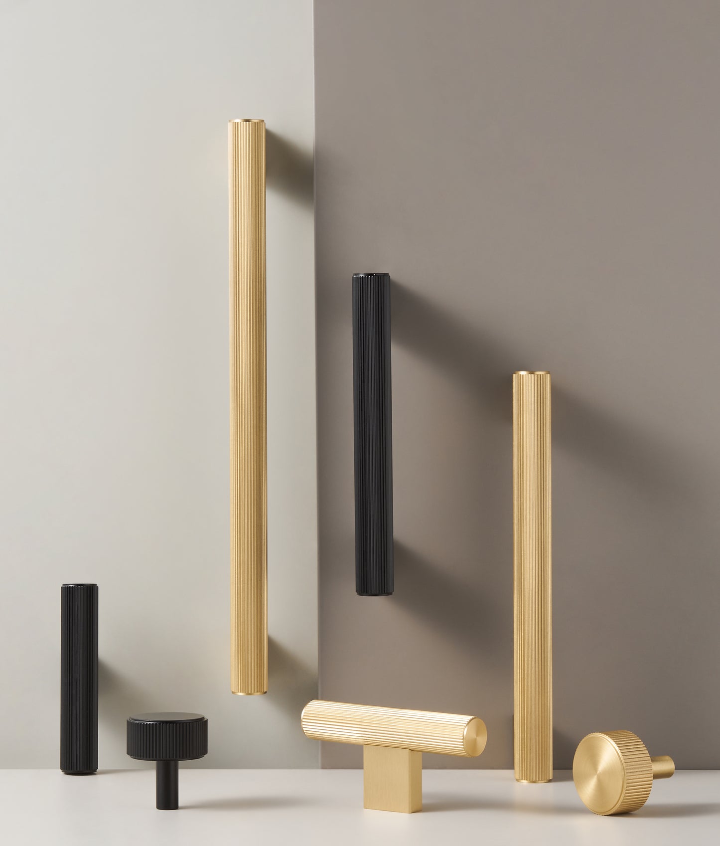 STRATTON FLUTED BRASS CABINET PULL
