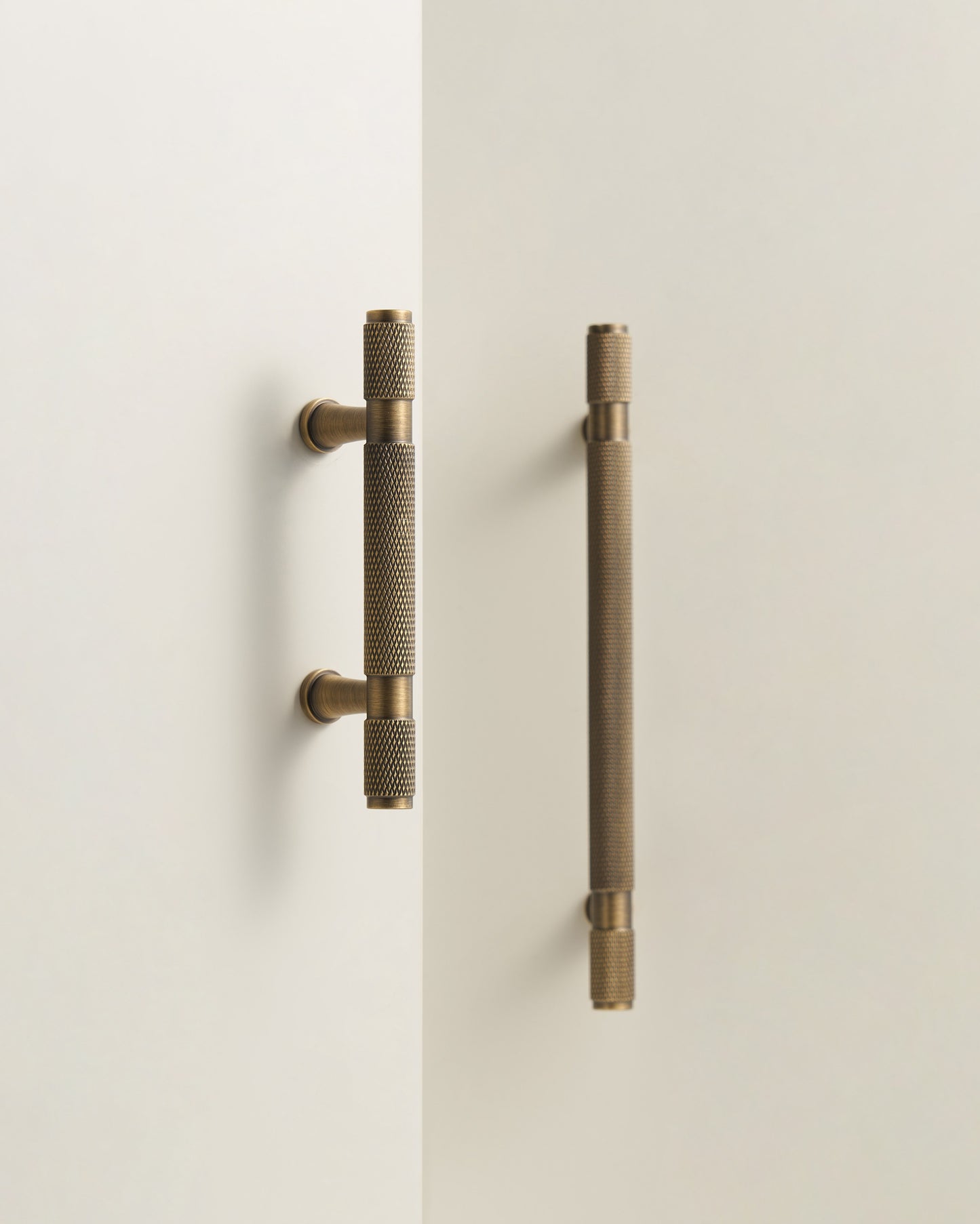 HUDSON DIAMOND-KNURLED CABINET PULL