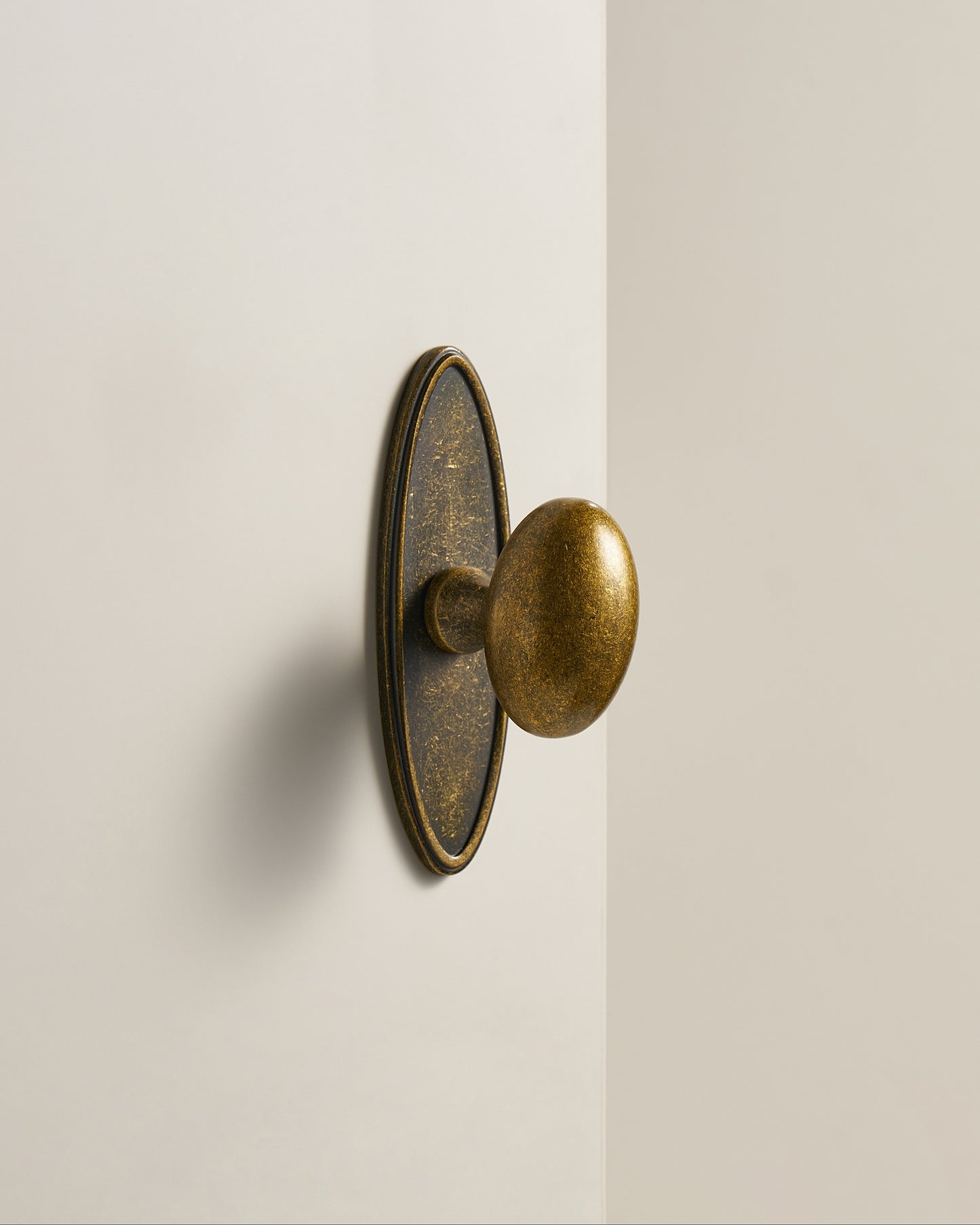 DUNHAM PATINA OVAL KNOB WITH OPTIONAL BACKPLATE