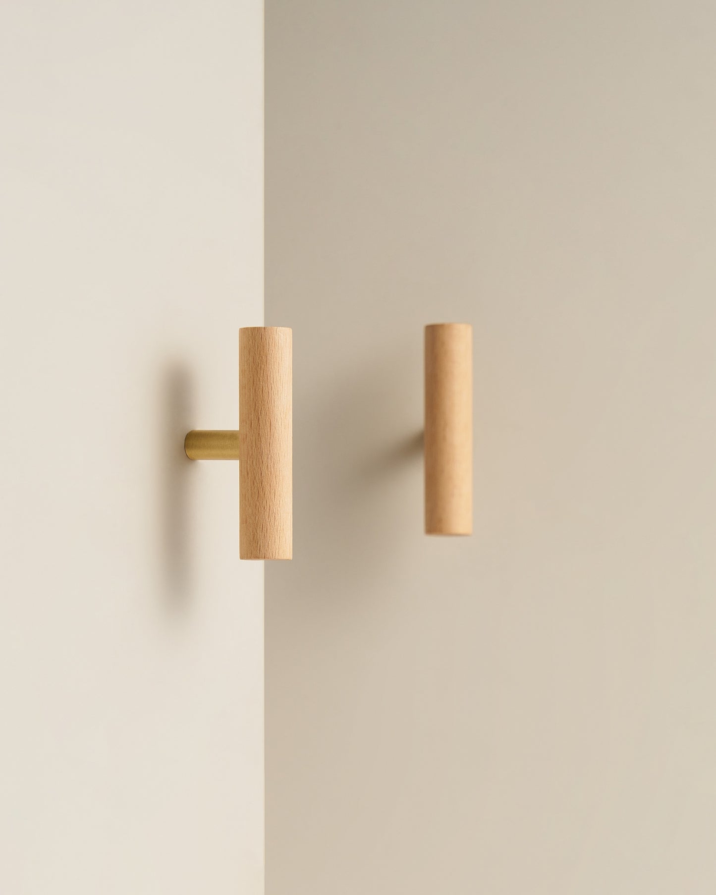 SIENA WOOD & SOLID BRASS T-BAR KNOB