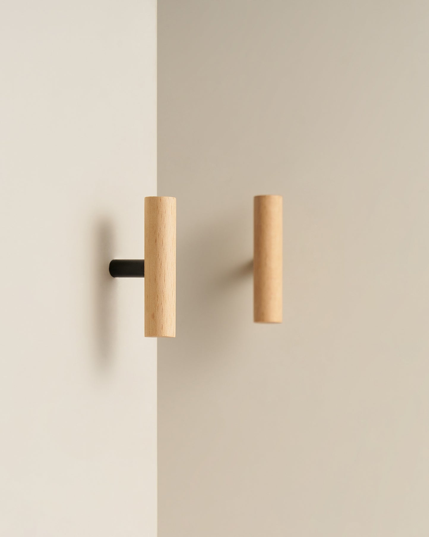 SIENA WOOD & SOLID BRASS T-BAR KNOB