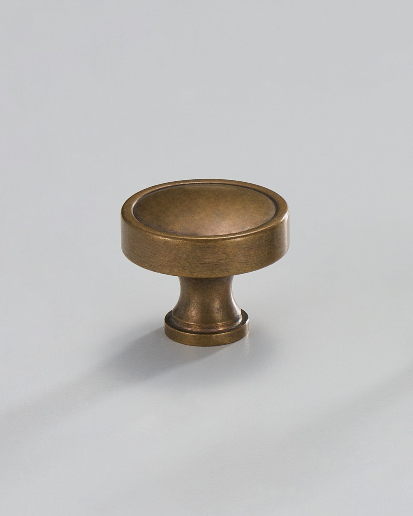 CAMDEN ANTIQUE BRASS CABINET KNOB