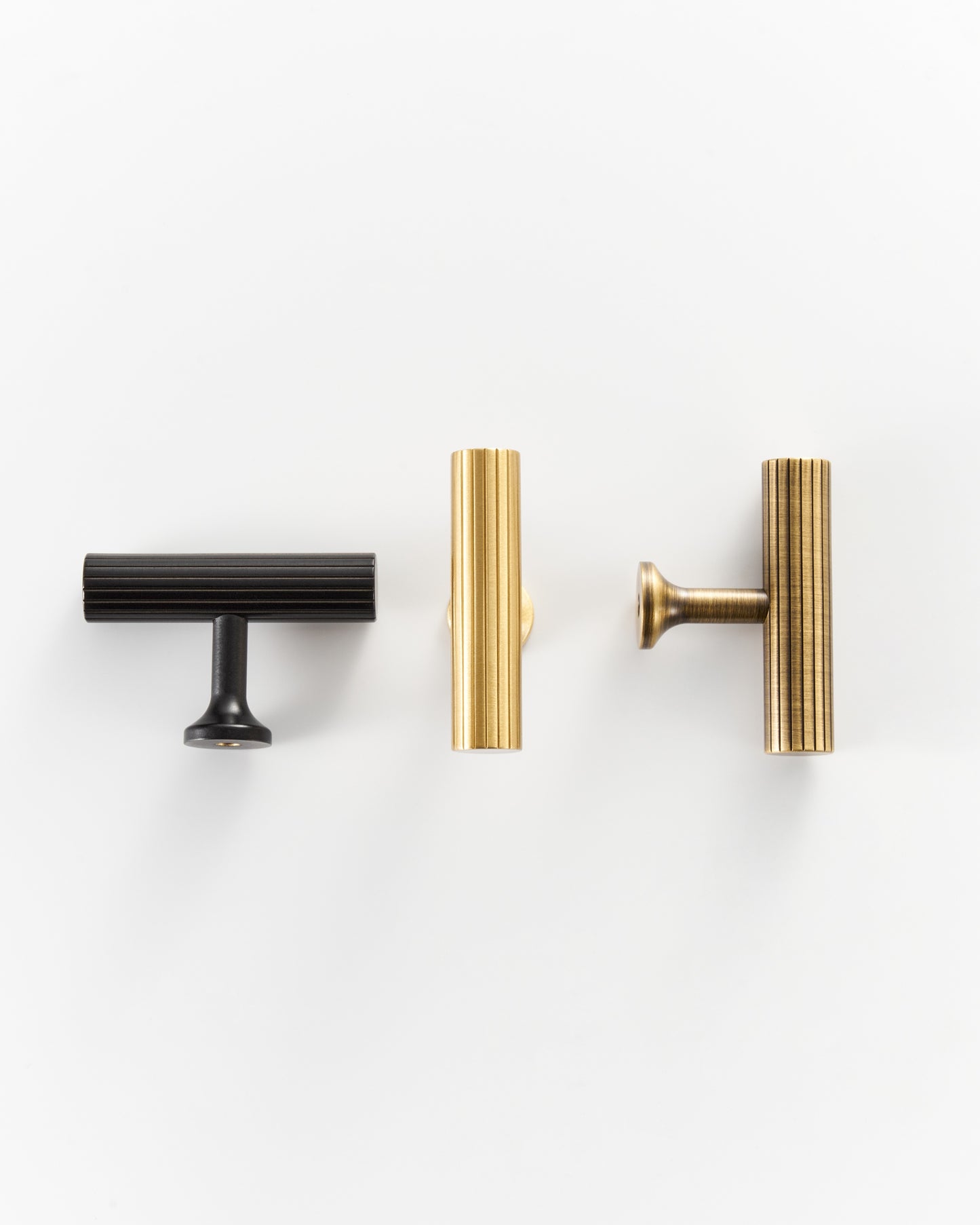 RAVELLO FLUTED T-BAR KNOB
