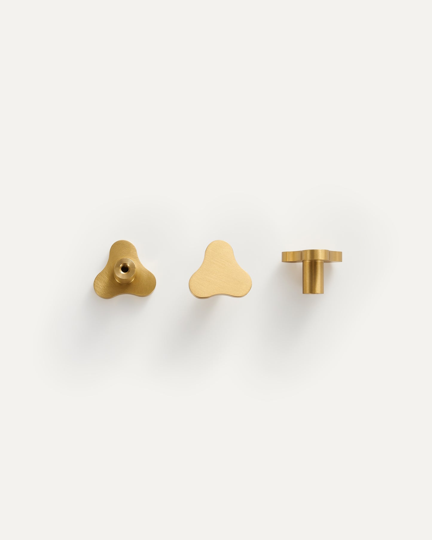 HARLEM WAVE BRUSHED BRASS CABINET KNOB