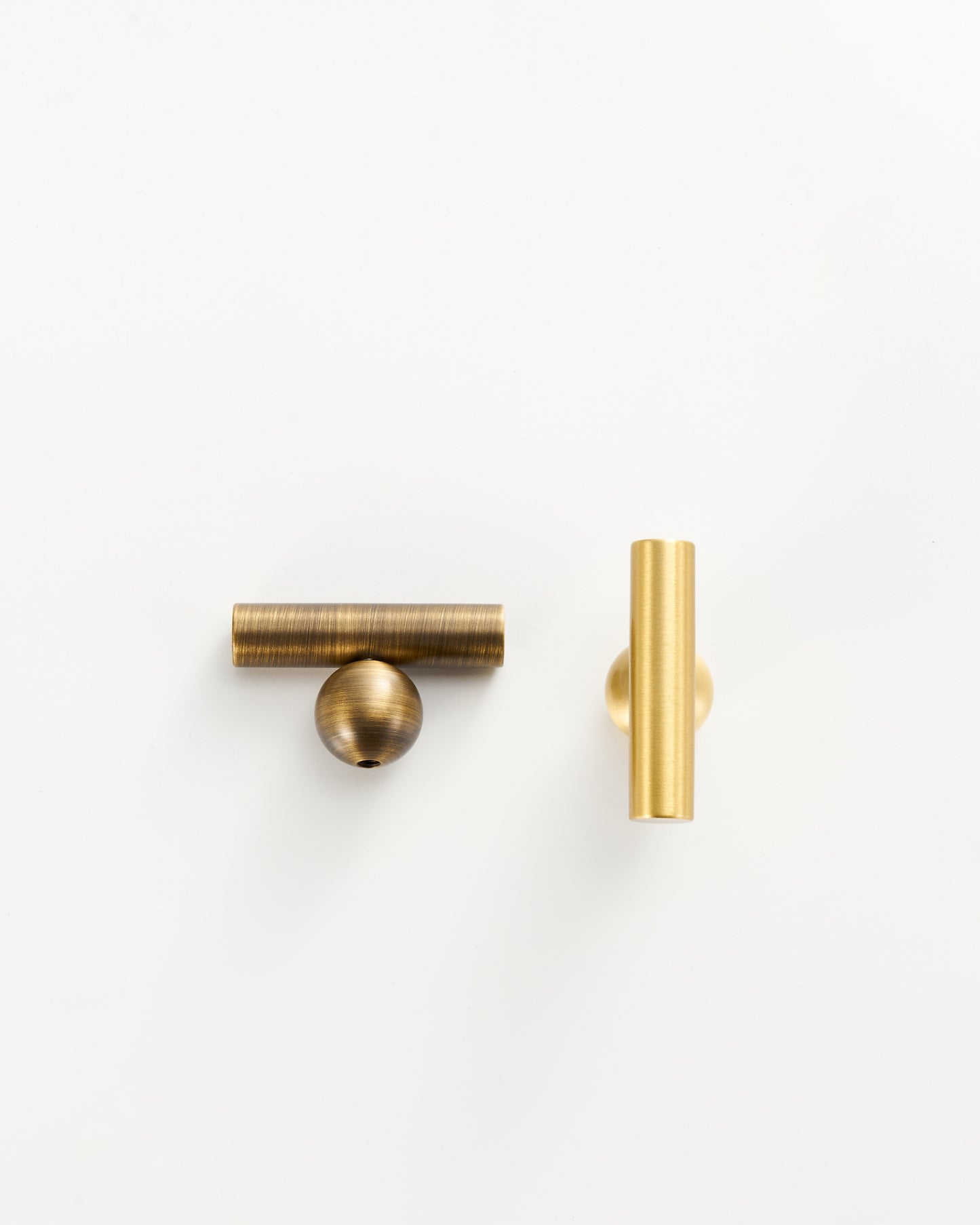 MODENA BRASS T-BAR KNOB