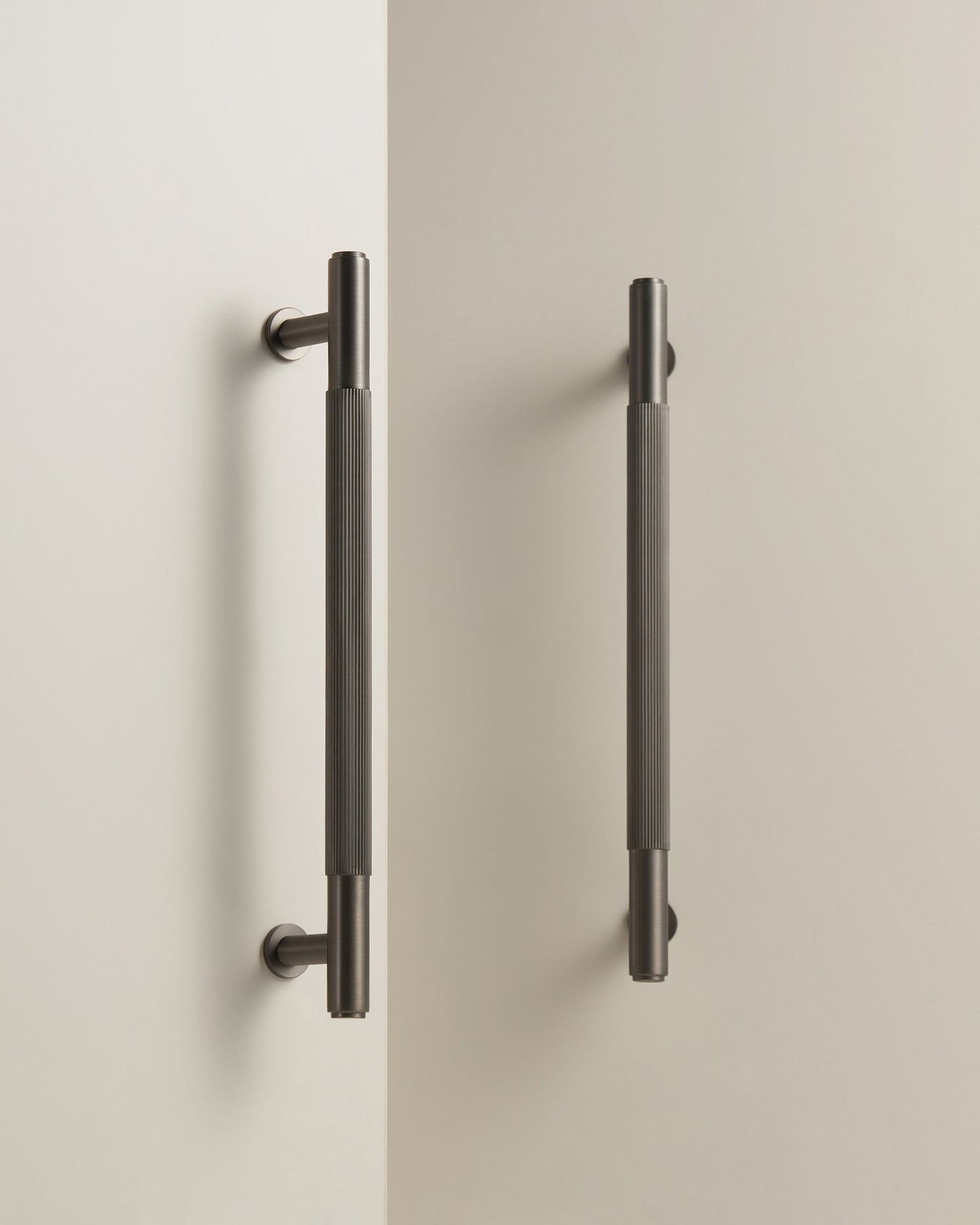 GRAMERCY FLUTED BRASS CABINET PULL IN GUNMETAL