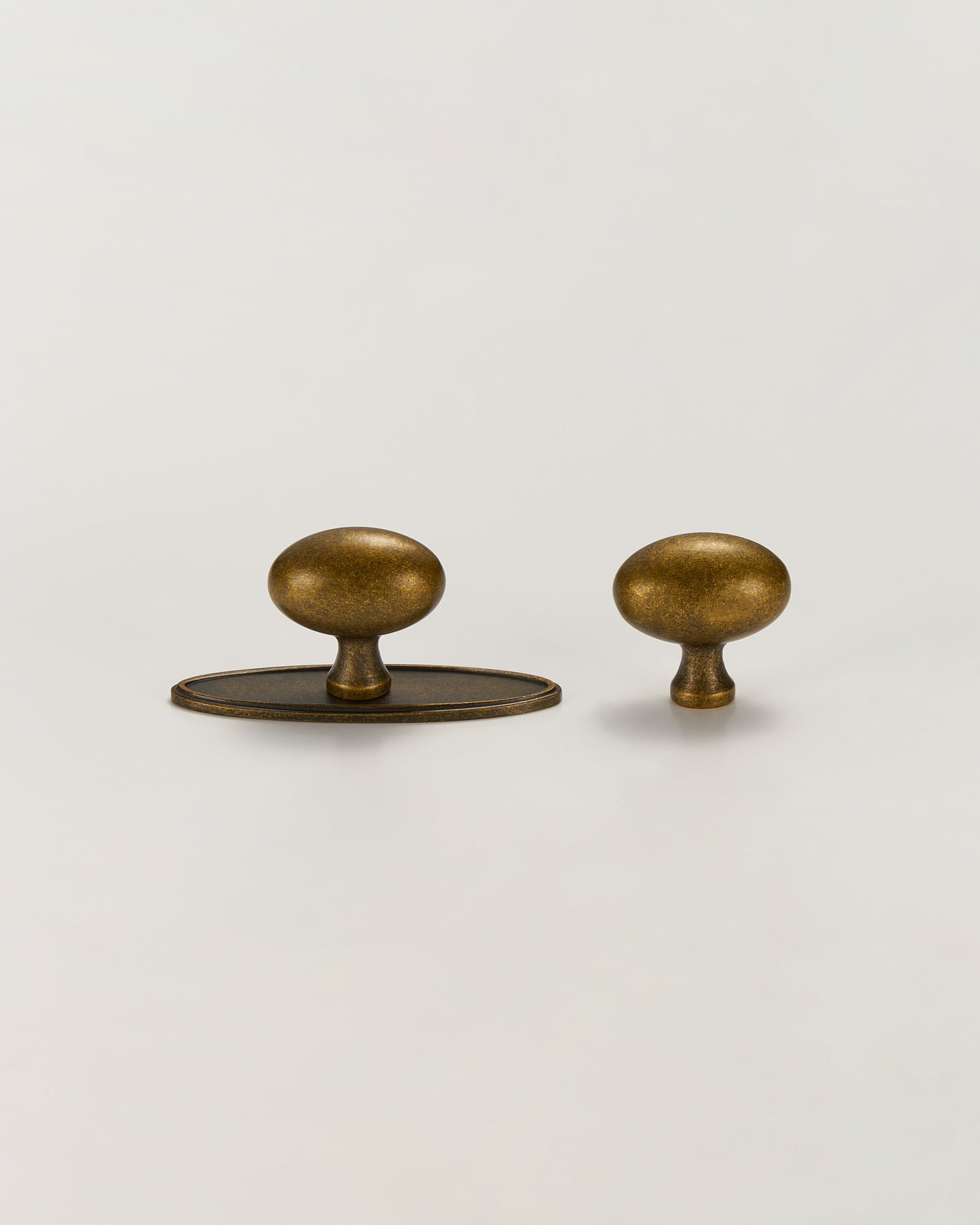 DUNHAM PATINA OVAL KNOB WITH OPTIONAL BACKPLATE