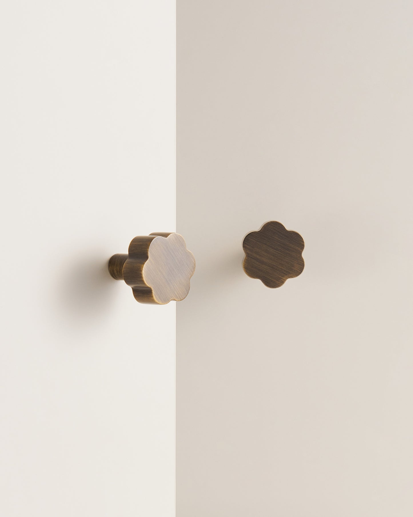 HARLEM CLOVER SHAPE KNOB