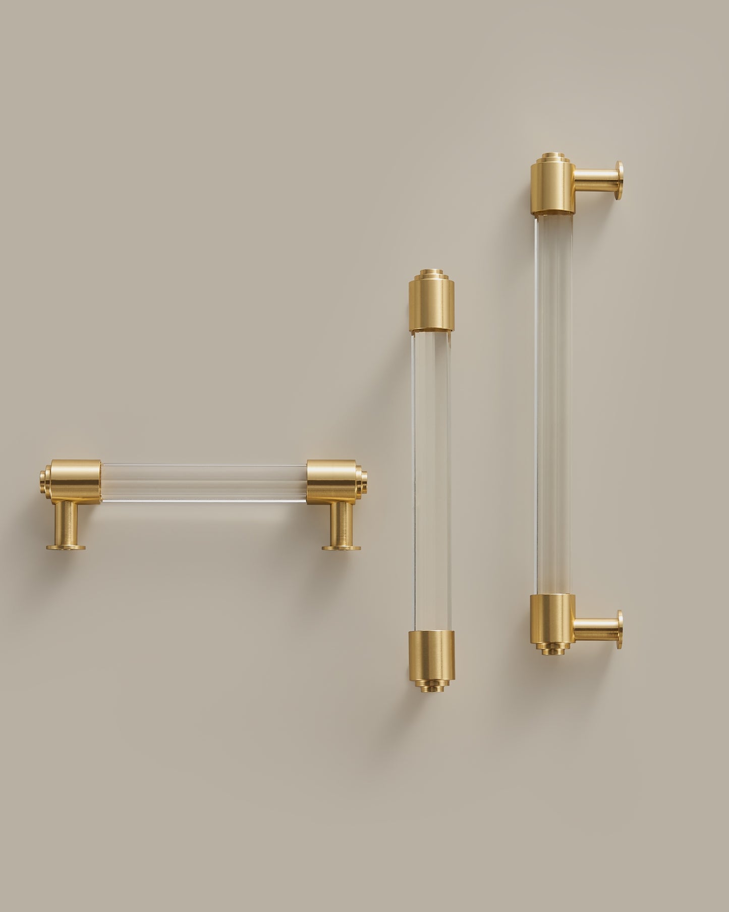 REGENT ACRYLIC PULL WITH BRASS ACCENTS