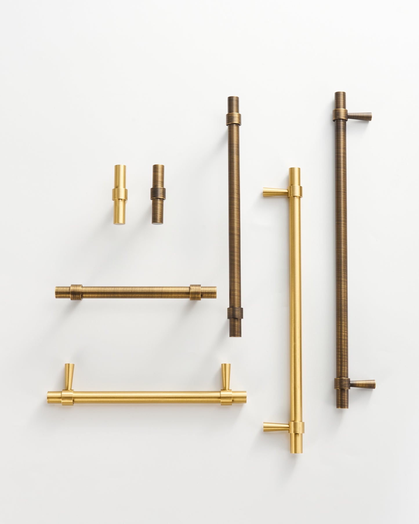 HUDSON TUBULAR BRASS CABINET PULL IN BRUSHED BRASS