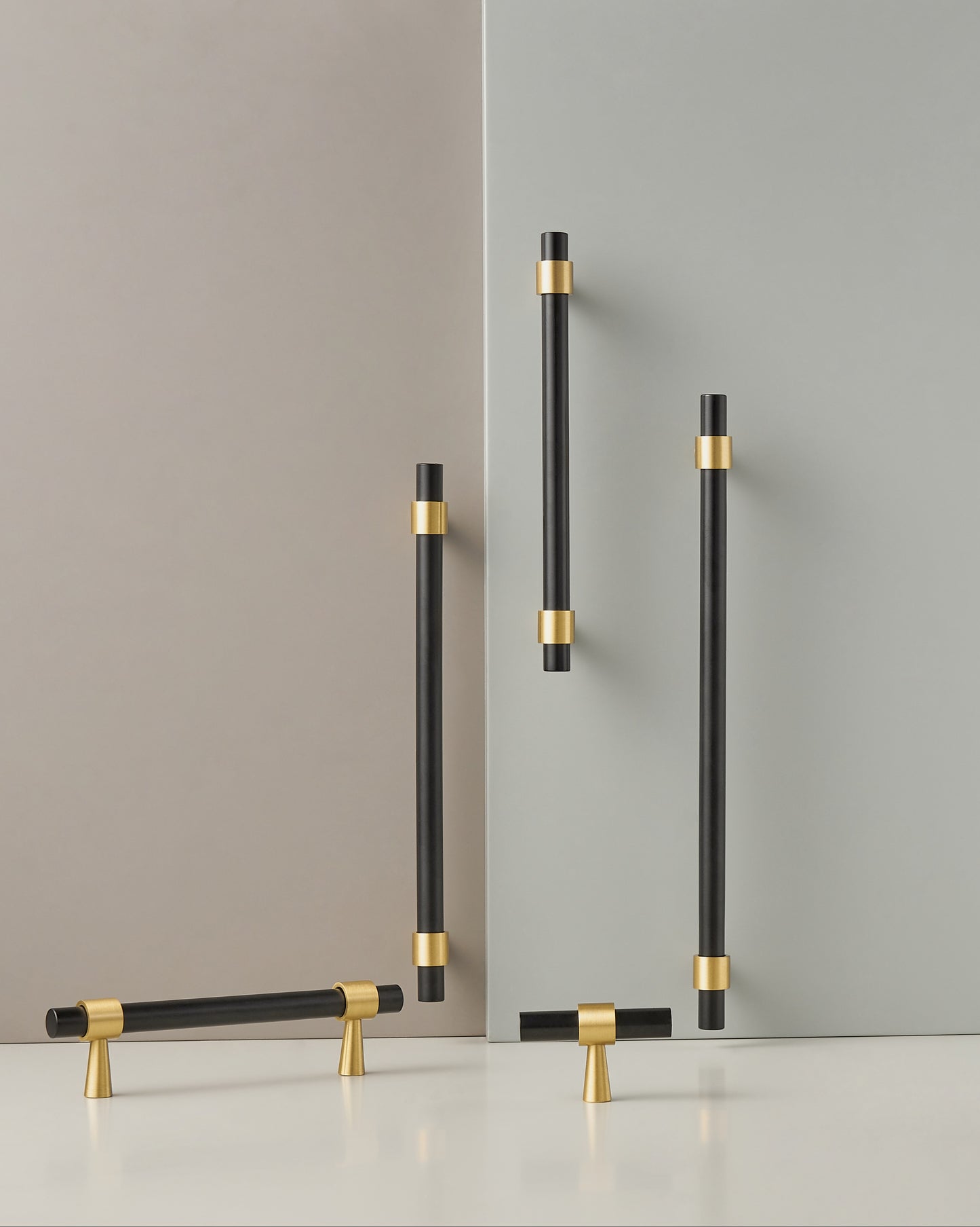 HUDSON TUBULAR BRASS CABINET PULL IN BLACK BRASS