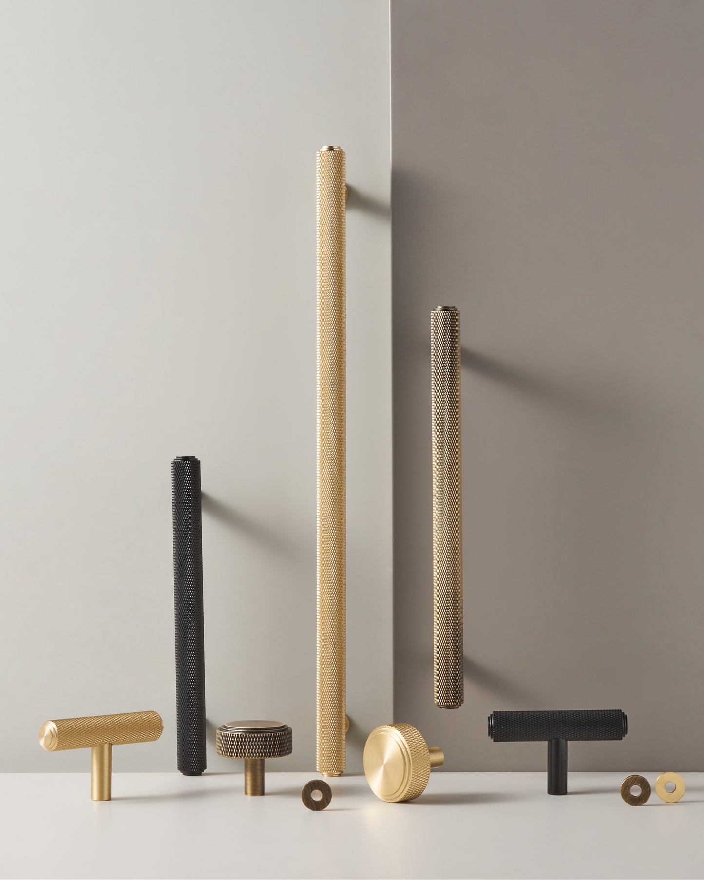 MERCER KNURLED MATTE BRASS BAR PULL
