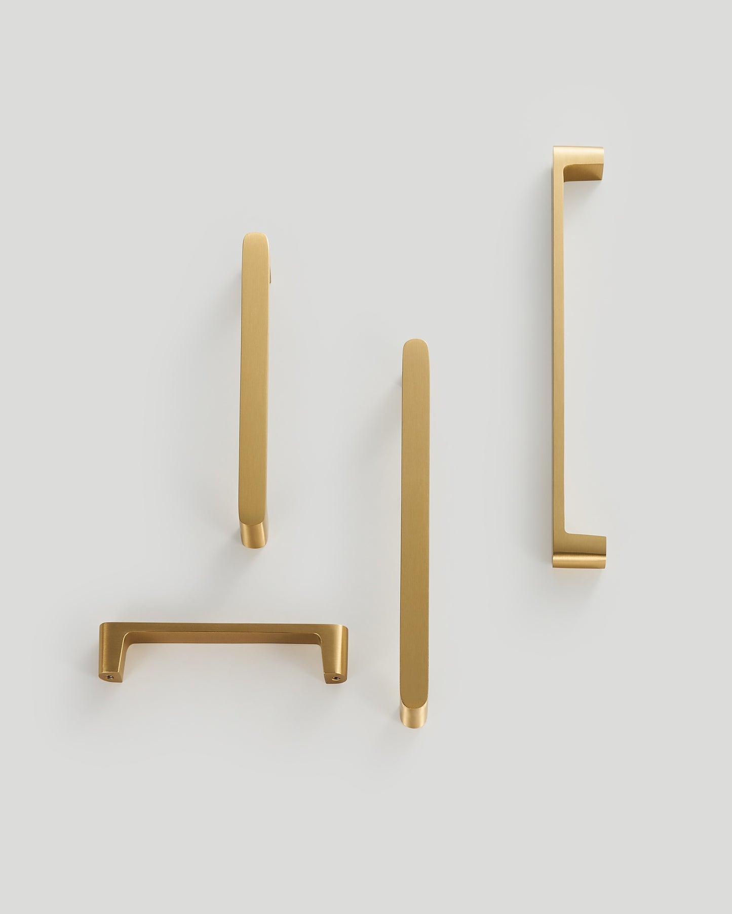 ASTOR ROUNDED L-SHAPE BRUSHED BRASS CABINET PULL