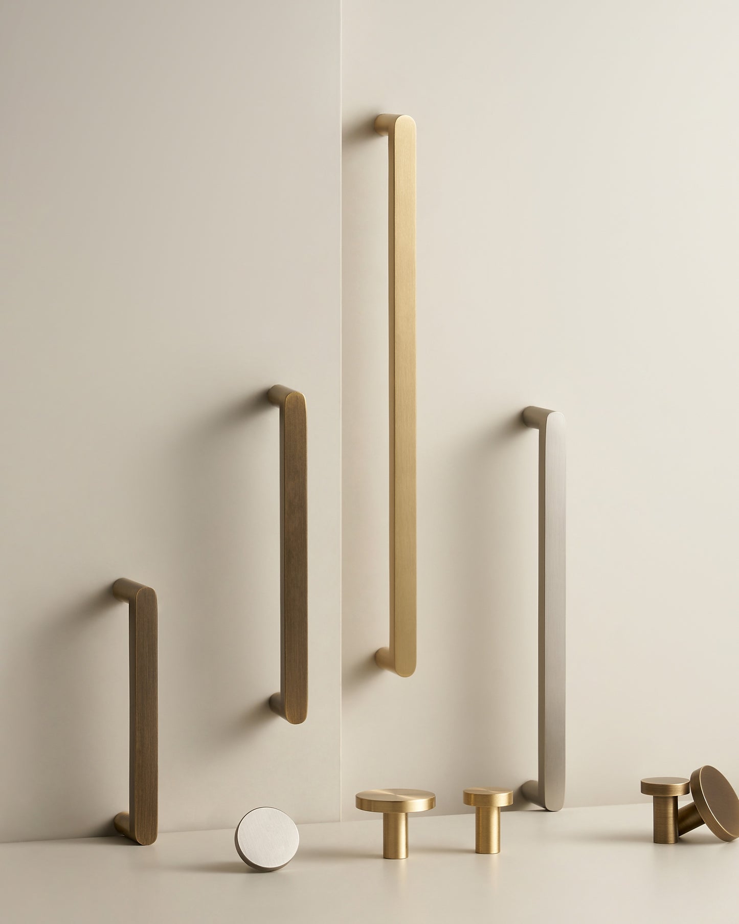 ASTOR SLIM FLAT-FRONT BRASS CABINET PULL IN BRUSHED BRASS