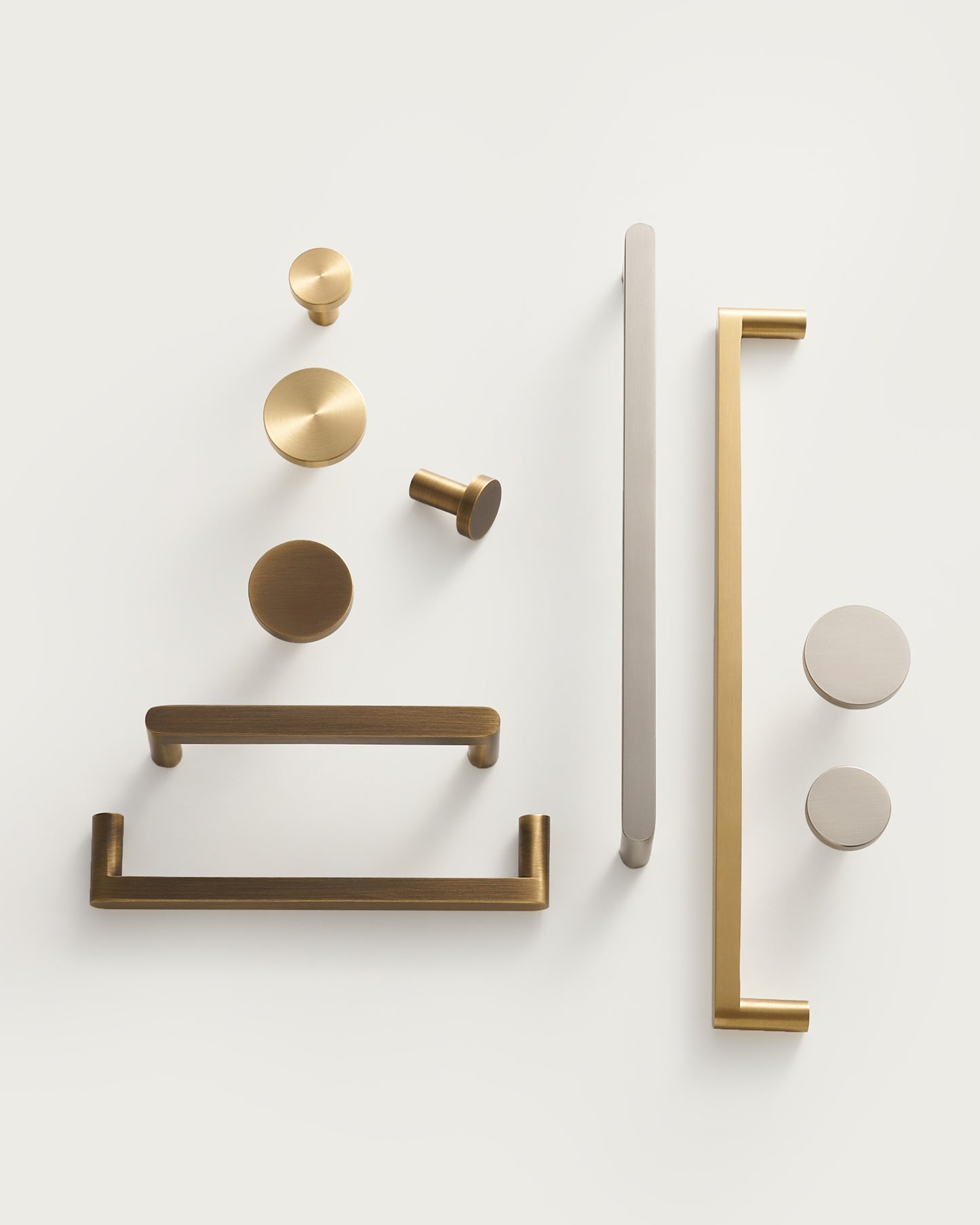 ASTOR SLIM FLAT-FRONT BRASS CABINET PULL IN BRUSHED BRASS