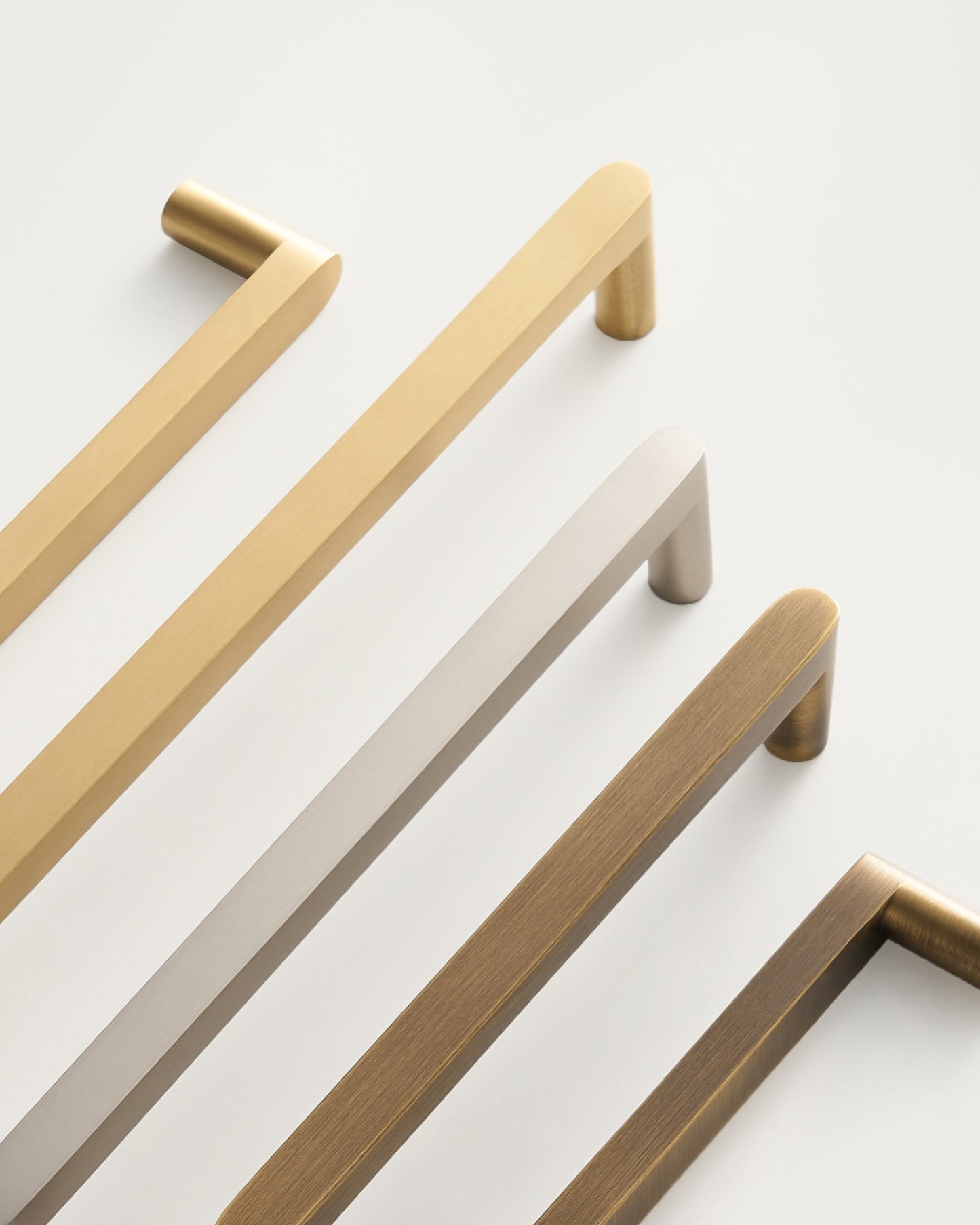 ASTOR SLIM FLAT-FRONT BRASS CABINET PULL IN BRUSHED BRASS