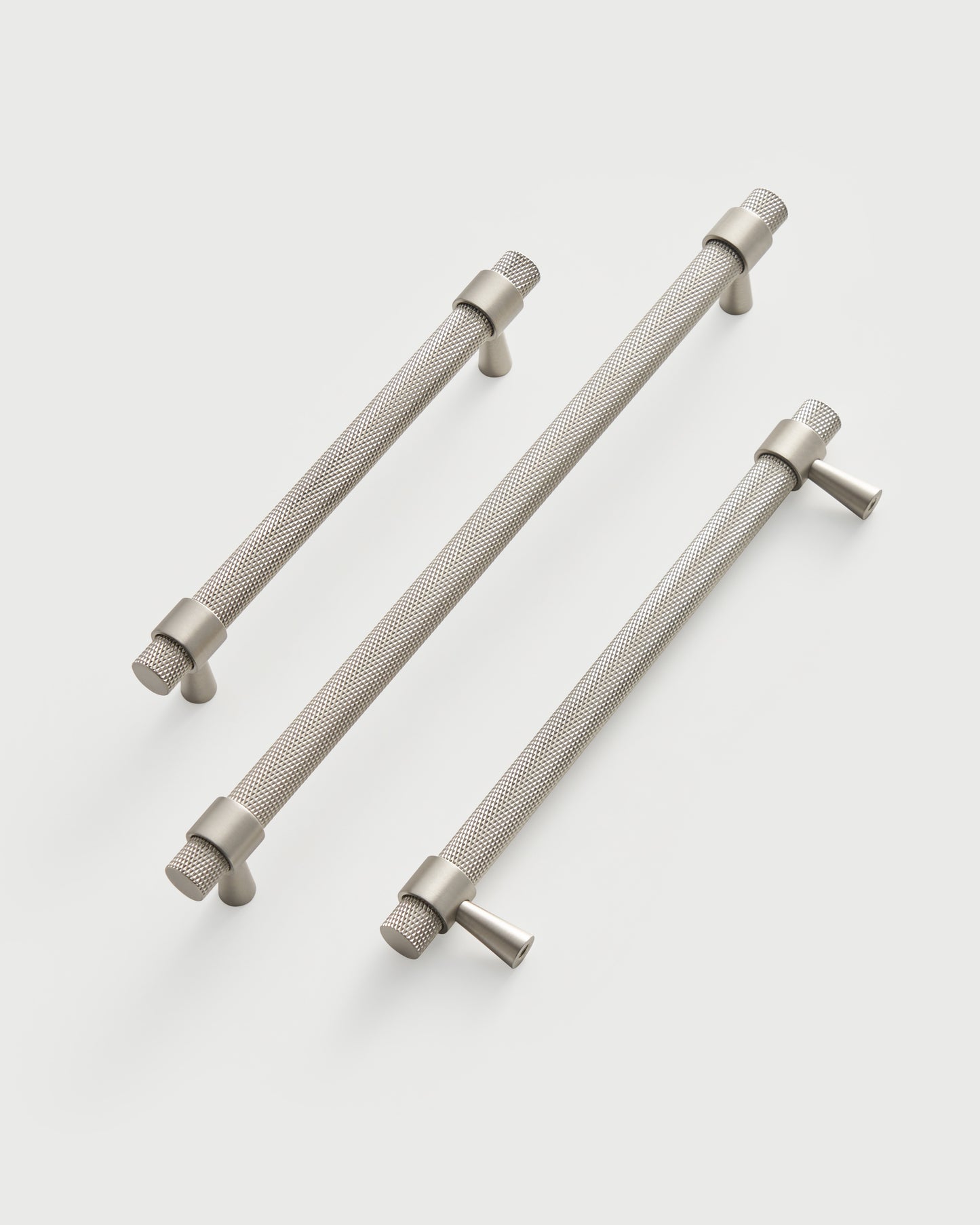 HUDSON KNURLED SATIN NICKEL PULL