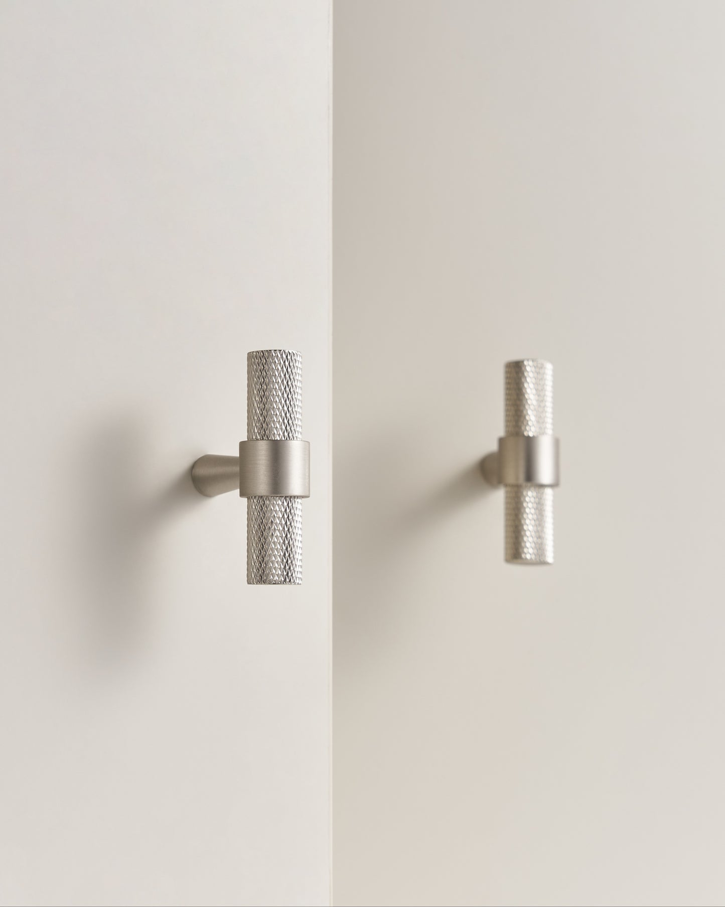 HUDSON KNURLED KNOB COLLECTION