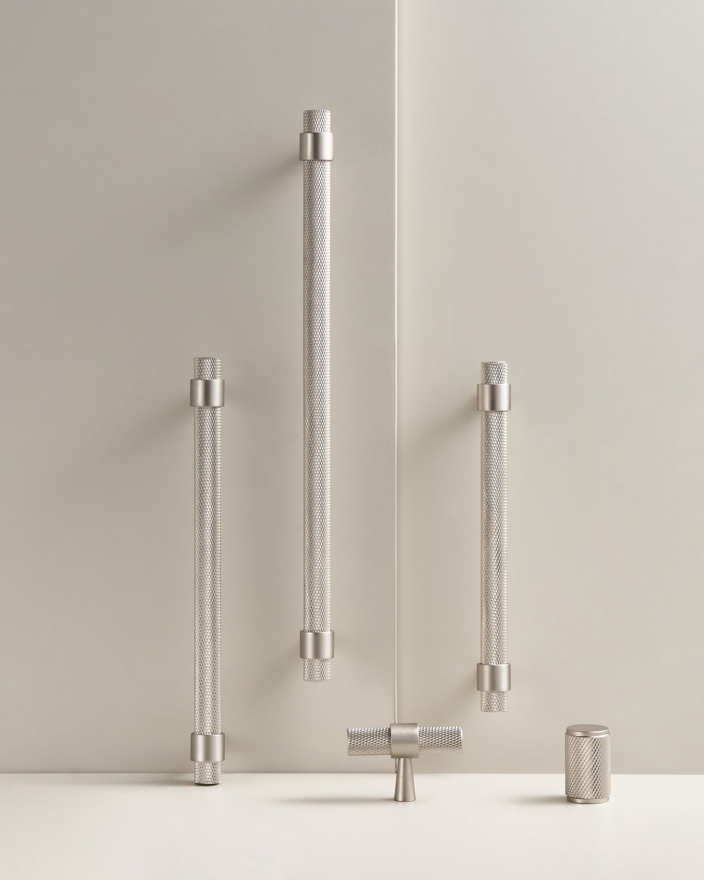 HUDSON KNURLED SATIN NICKEL PULL