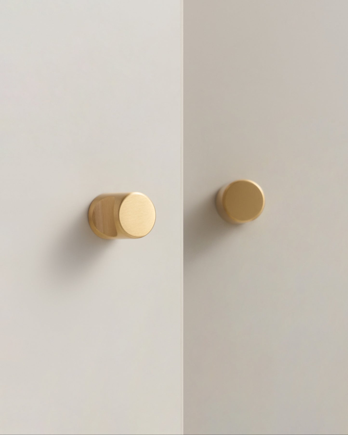 ASHBURY BRUSHED BRASS KNOB