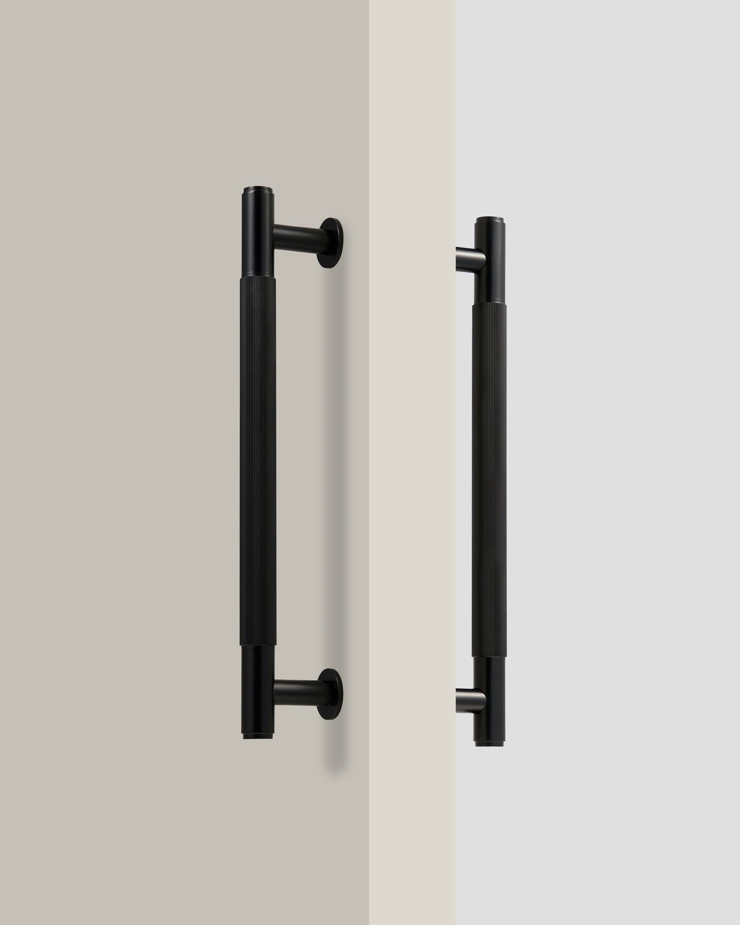 SOHO MATTE BLACK LINEAR STRIPED PULL BAR