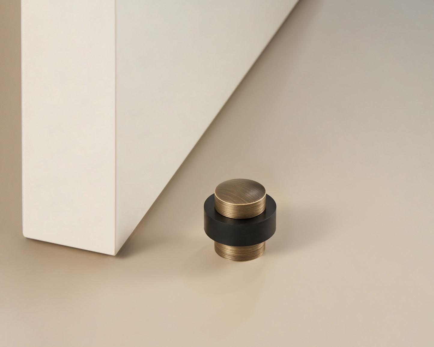 ASHBURY DOME TOP DOOR STOP