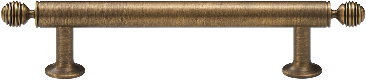 HARRINGTON BAR PULL WITH FLUTED GLOBE ENDS