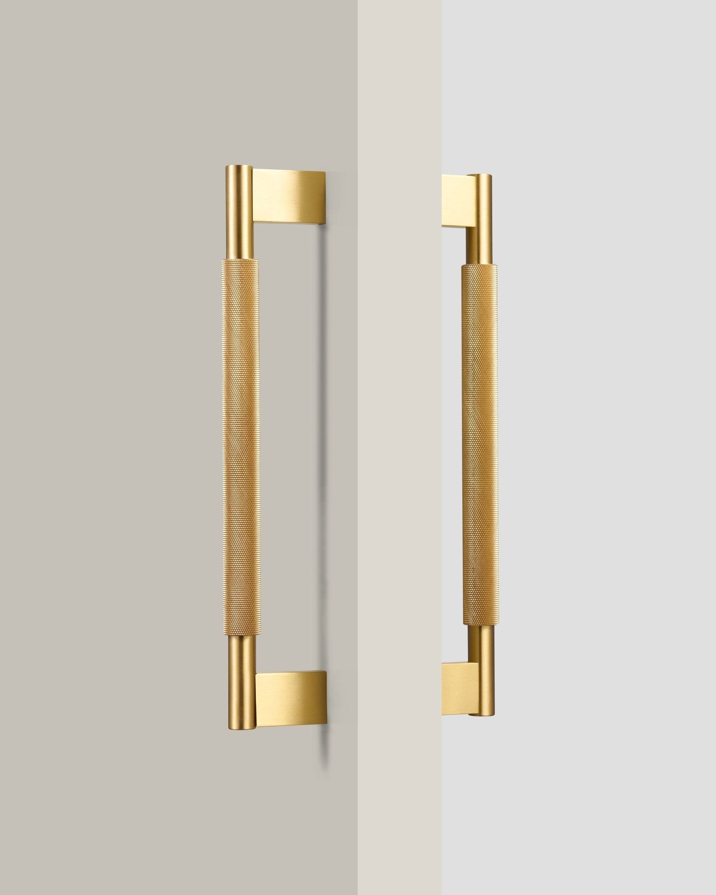 CHELSEA KNURLED APPLIANCE & DOOR PULL IN BRUSHED BRASS