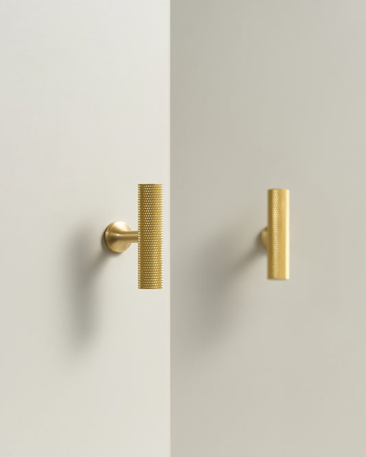 KENSWICK KNURLED CABINET PULL