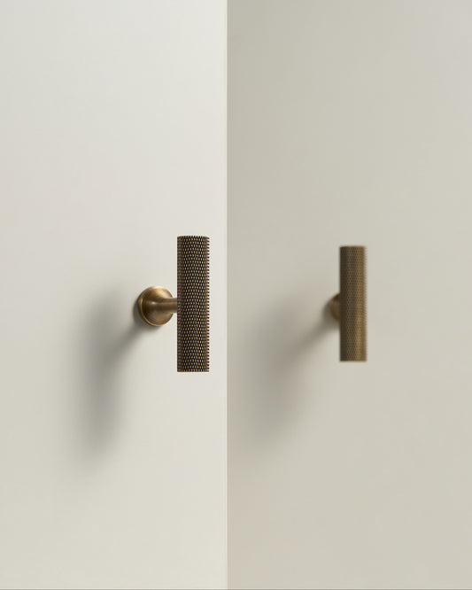 KENSWICK KNURLED CABINET PULL