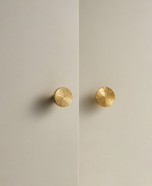 MARBELLA TEXTURED ROUND DISC KNOB