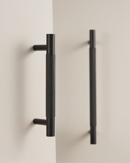 MERCER KNURLED MATTE BLACK CABINET PULL