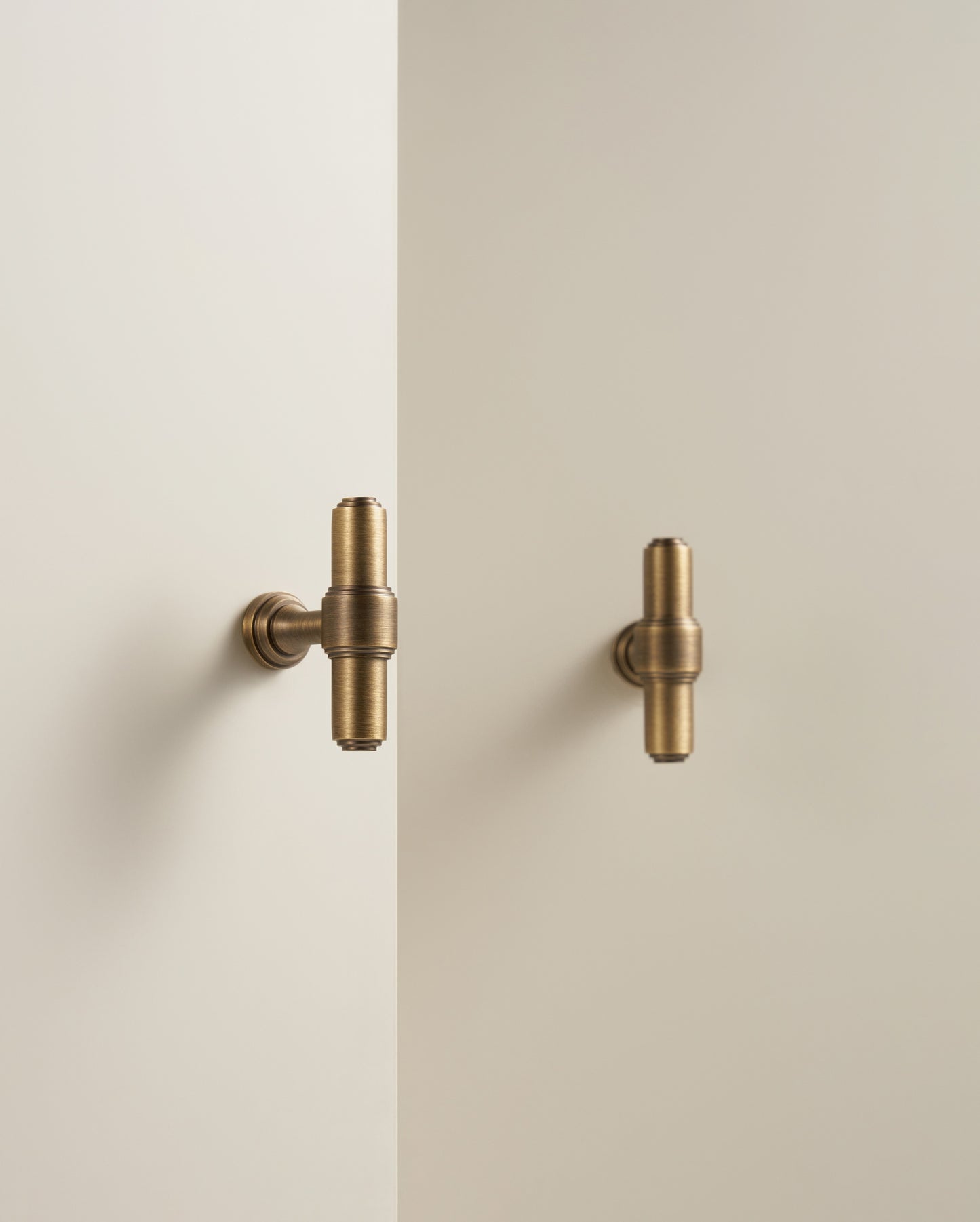 BURLINGTON BRASS T-BAR CABINET PULL