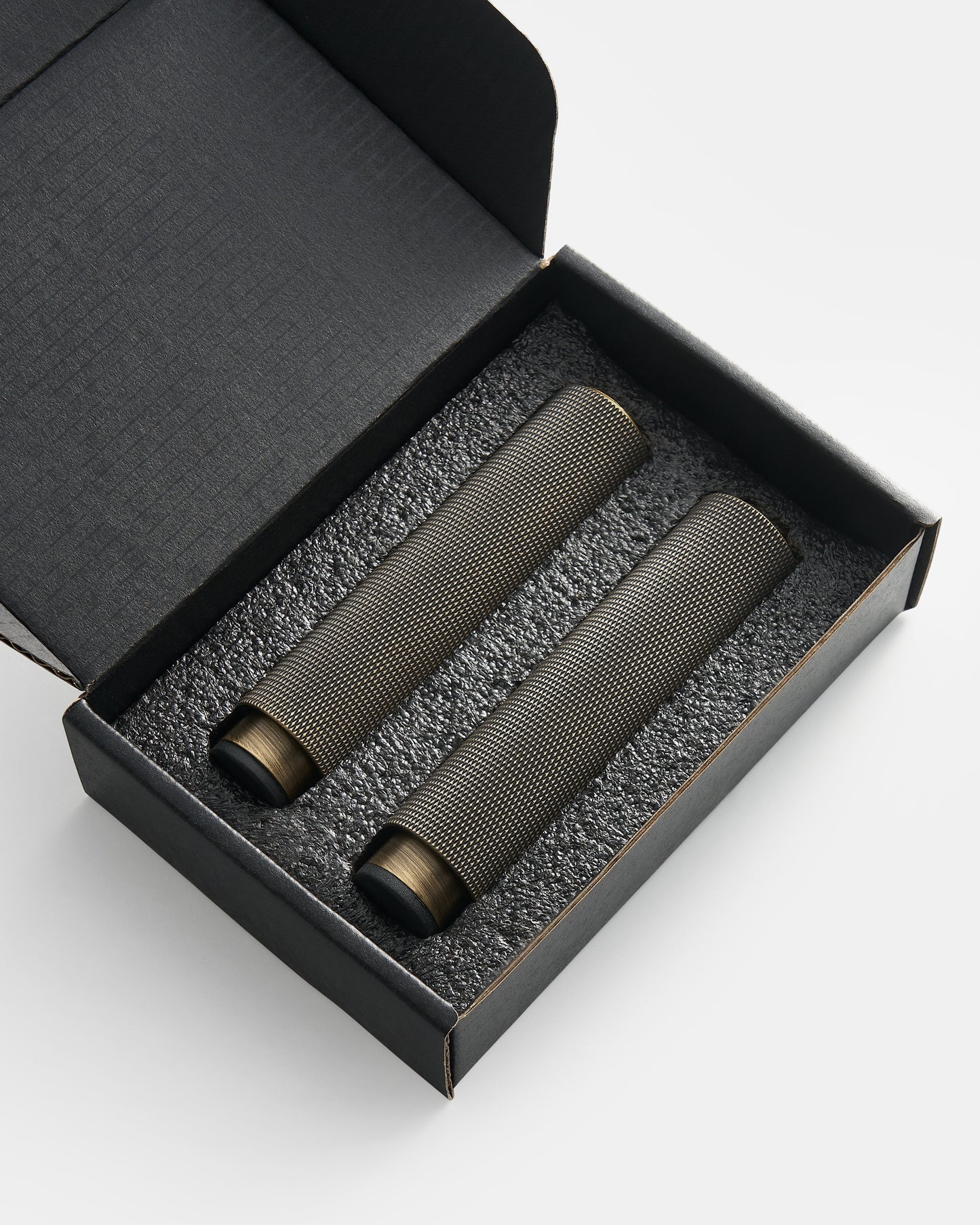 SOHO KNURLED FURNITURE LEG IN ANTIQUE BRASS (PAIR)