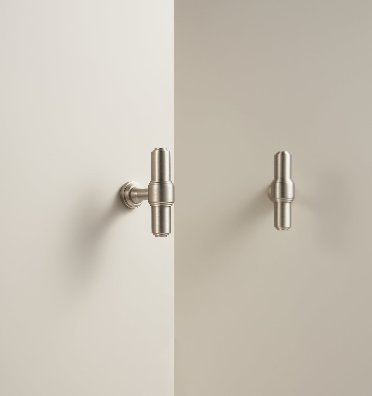 BURLINGTON BRASS T-BAR CABINET PULL