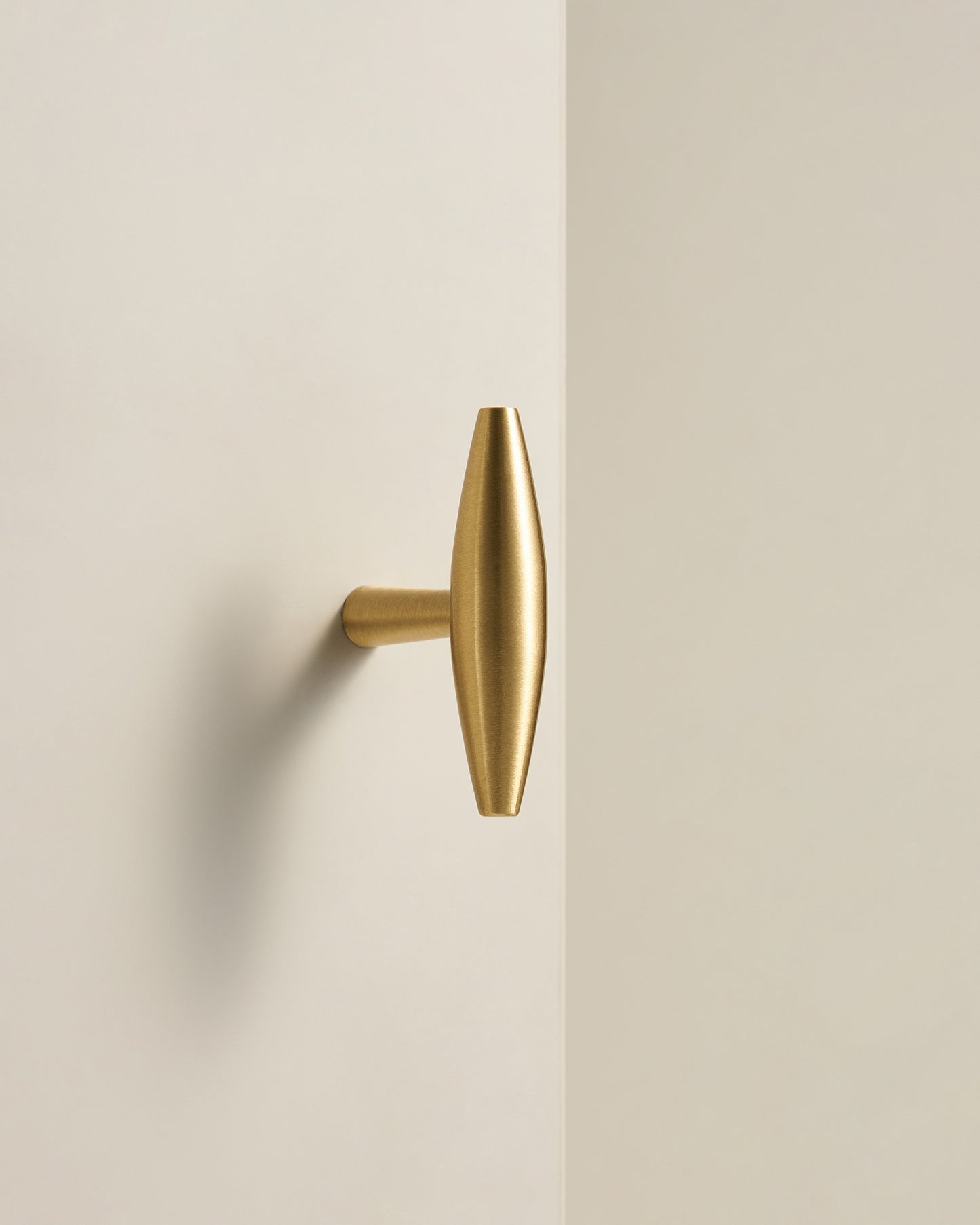 CHARLTON SCULPTED BRUSHED BRASS KNOB COLLECTION