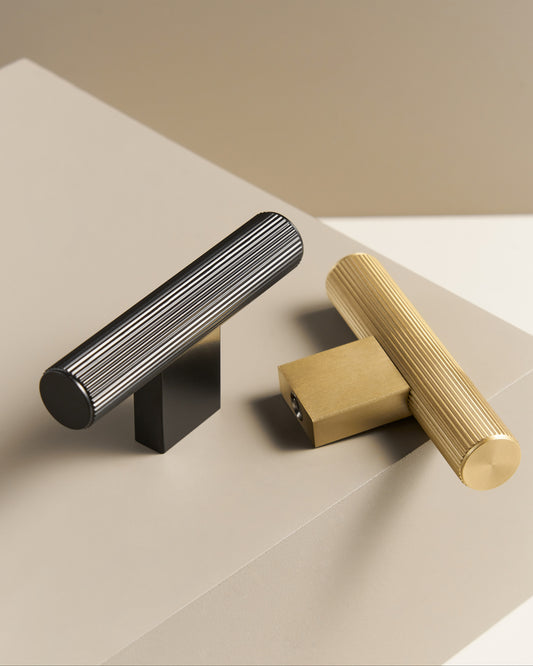 STRATTON FLUTED CABINET T-KNOB