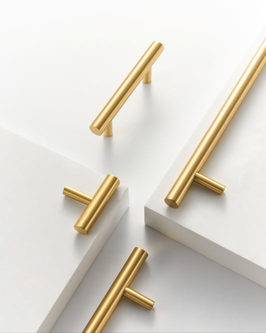 SUTTON BRUSHED BRASS ROUND PULL OVERSIZED COLLECTION