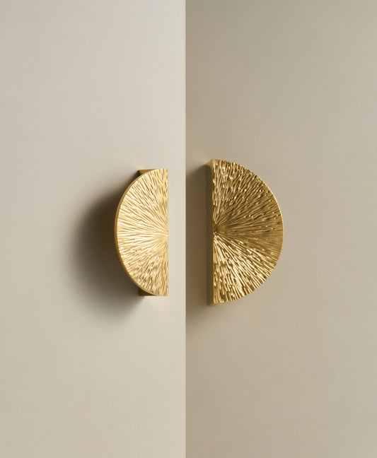 MARBELLA TEXTURED HALF-CIRCLE KNOB