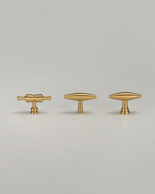 CHARLTON SCULPTED BRUSHED BRASS KNOB COLLECTION