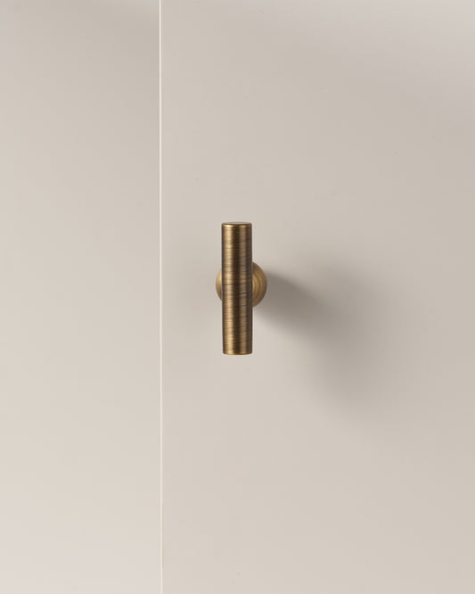 MODENA BRASS T-BAR KNOB