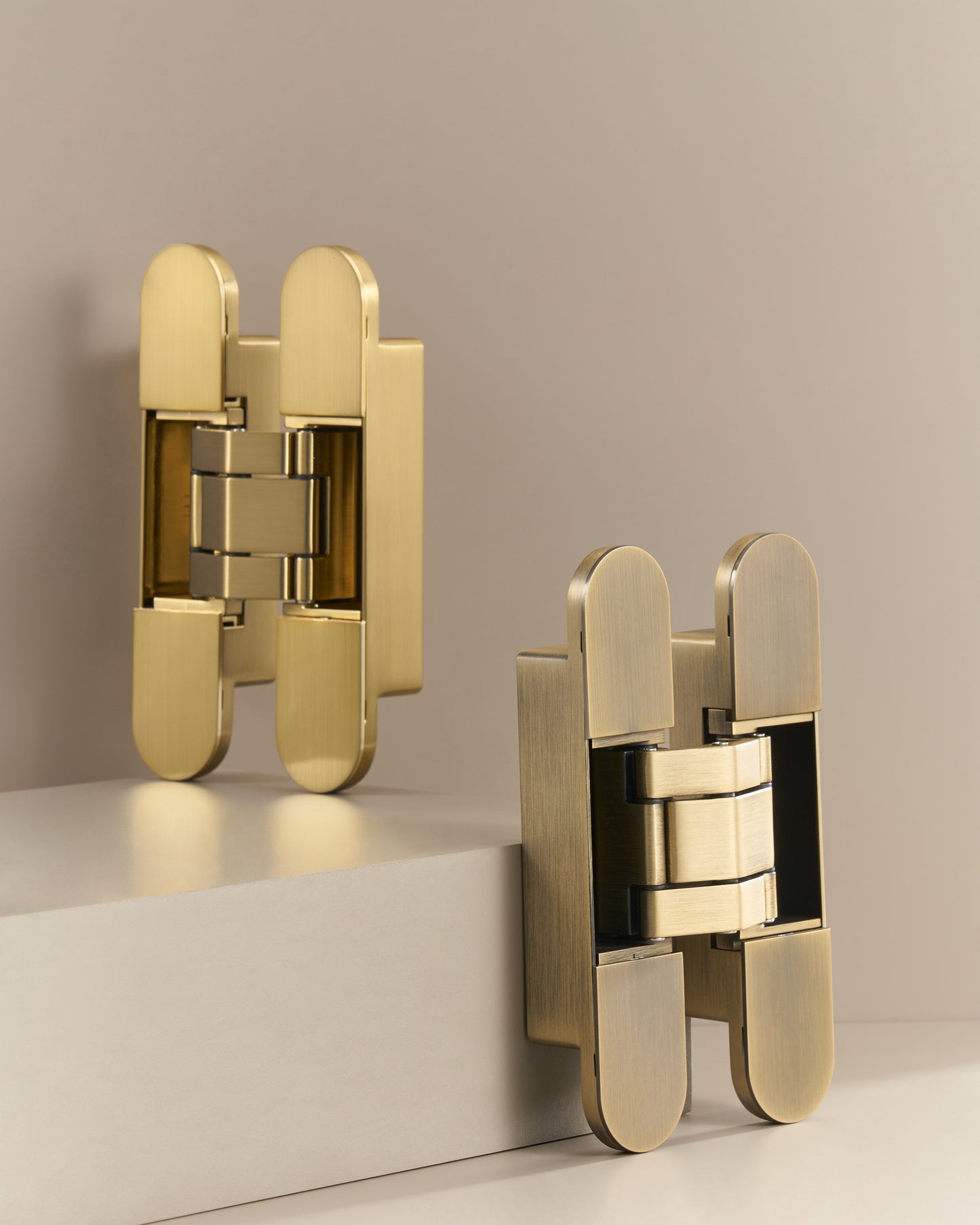 HARLEM 3D ADJUSTABLE CONCEALED DOOR HINGE