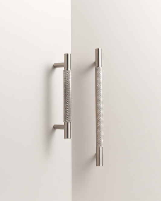 MERCER KNURLED  BRUSHED NICKEL CABINET PULL