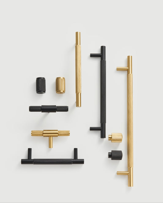 MERCER KNURLED BRUSHED BRASS PULL