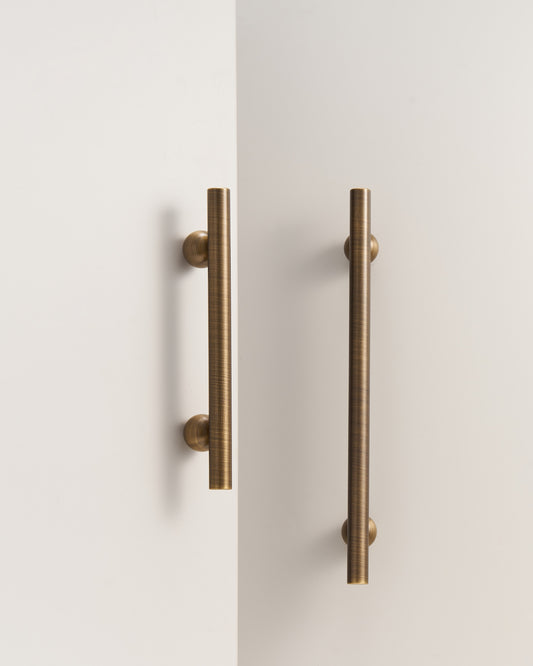 MODENA BRASS ROUND BAR PULL