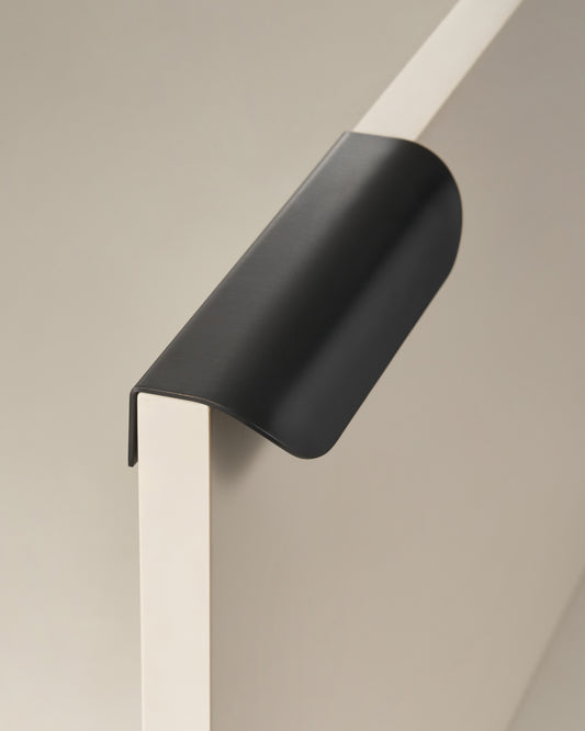 LEXINGTON MATTE BLACK CABINET/DRAWER EDGE PULL