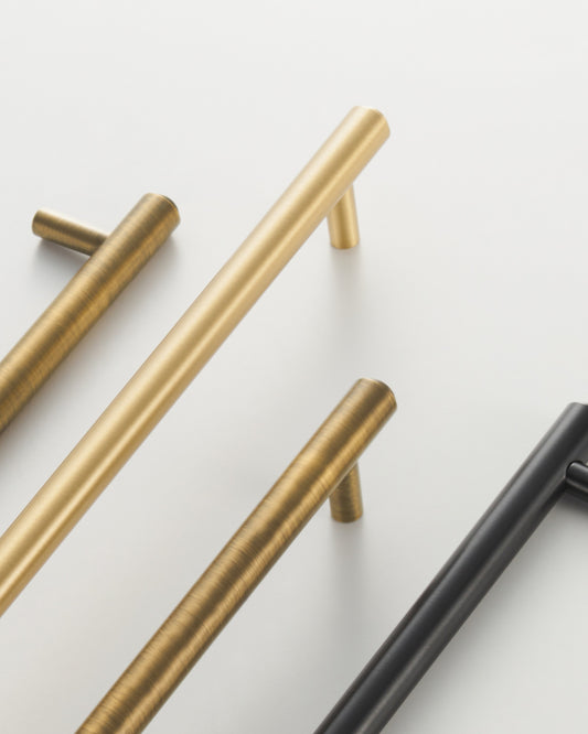 ALDERBROOK TURNED BRASS CABINET PULL